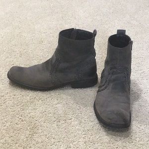 Men Bed Stu boots 9.5 Worn look Revolution Bk/tan